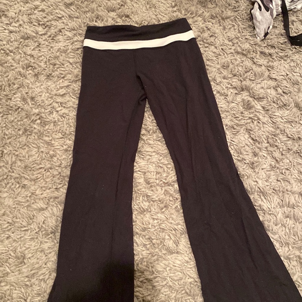 Lululemon yoga pants, great condition and barley worn